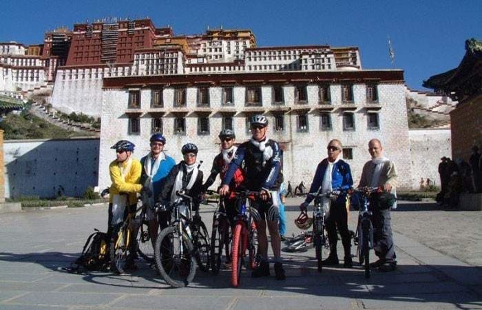Lhasa to Kathmandu Mountain Bike Tour -20 or 23 Days